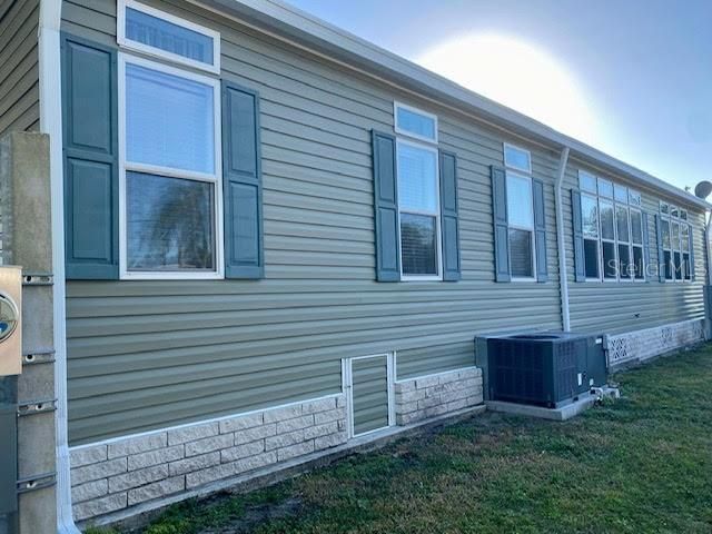 Recently Sold: $279,900 (3 beds, 2 baths, 1920 Square Feet)