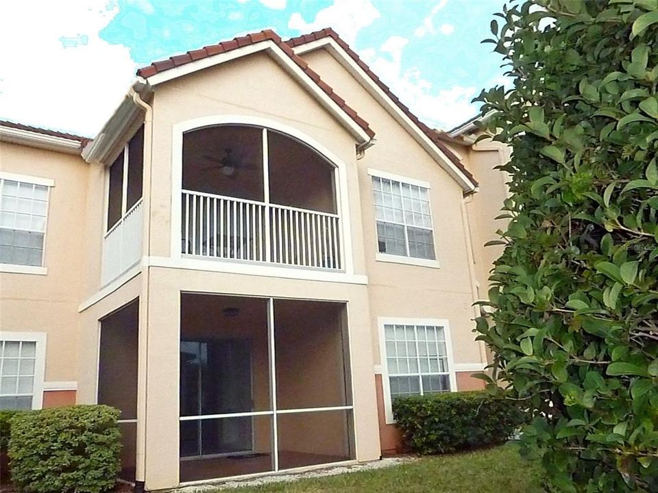 Vendido Recientemente: $299,900 (2 camas, 2 baños, 1089 Pies cuadrados)