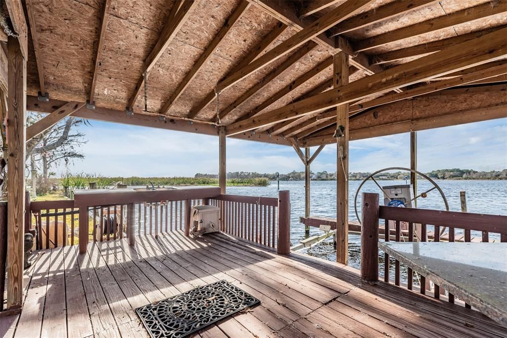 Boat Dock with Sink