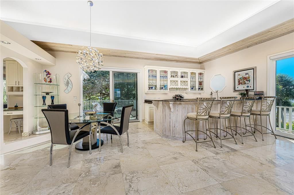 Recently Sold: $4,800,000 (4 beds, 5 baths, 7285 Square Feet)