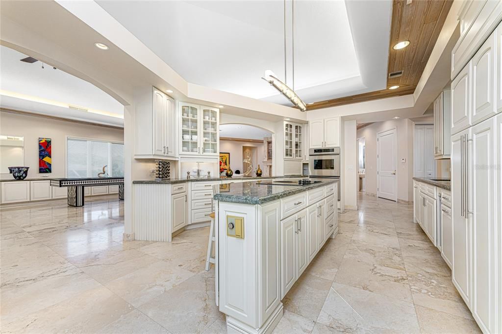 Recently Sold: $4,800,000 (4 beds, 5 baths, 7285 Square Feet)