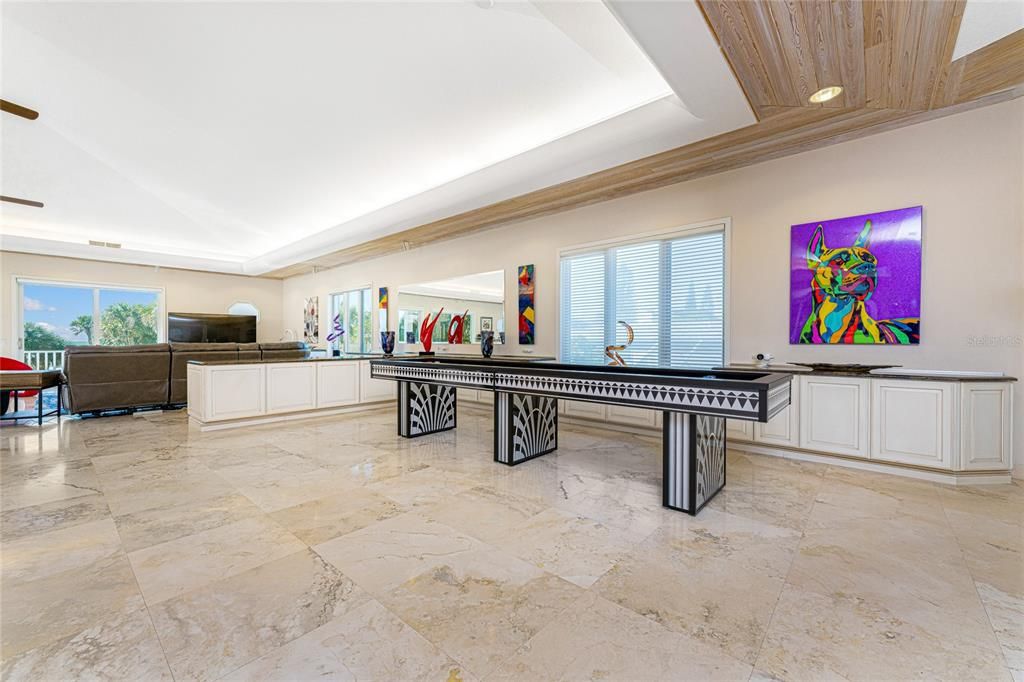 Recently Sold: $4,800,000 (4 beds, 5 baths, 7285 Square Feet)