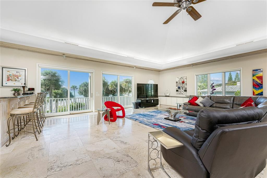 Recently Sold: $4,800,000 (4 beds, 5 baths, 7285 Square Feet)