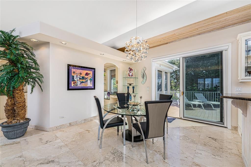 Recently Sold: $4,800,000 (4 beds, 5 baths, 7285 Square Feet)