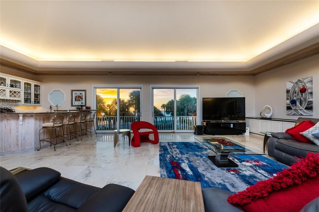 Recently Sold: $4,800,000 (4 beds, 5 baths, 7285 Square Feet)