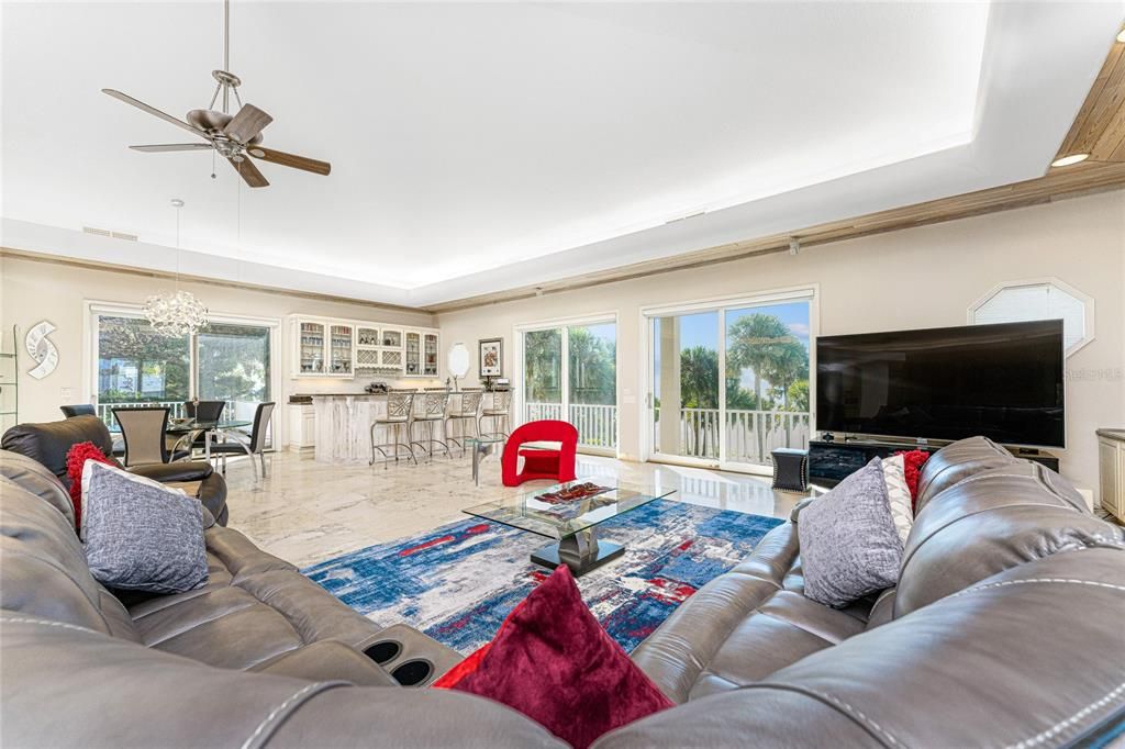 Recently Sold: $4,800,000 (4 beds, 5 baths, 7285 Square Feet)