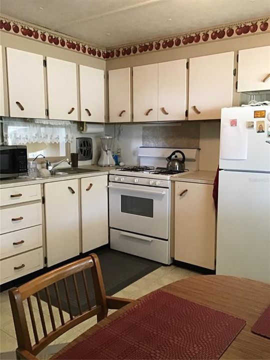 Recently Sold: $50,000 (1 beds, 1 baths, 576 Square Feet)