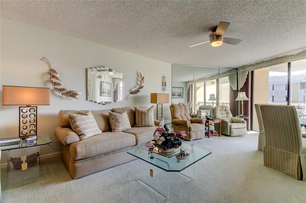 Recently Sold: $629,000 (2 beds, 2 baths, 1470 Square Feet)