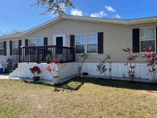 Recently Sold: $270,000 (4 beds, 2 baths, 1620 Square Feet)