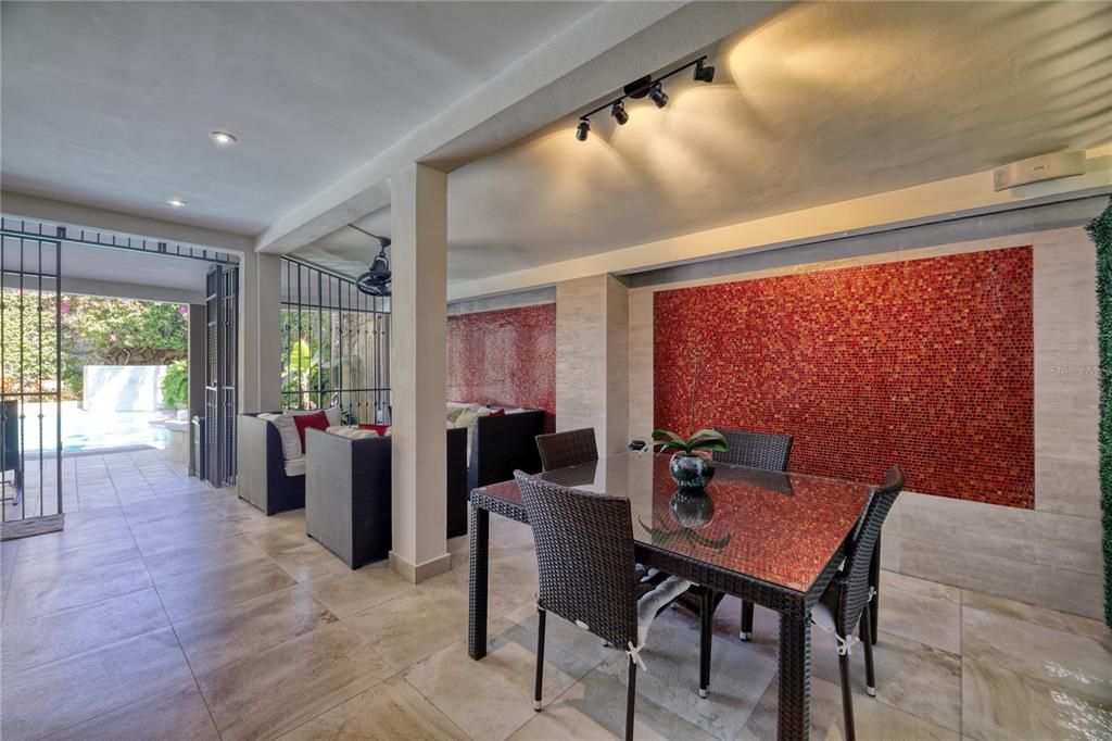 Recently Sold: $2,750,000 (3 beds, 2 baths, 0 Square Feet)