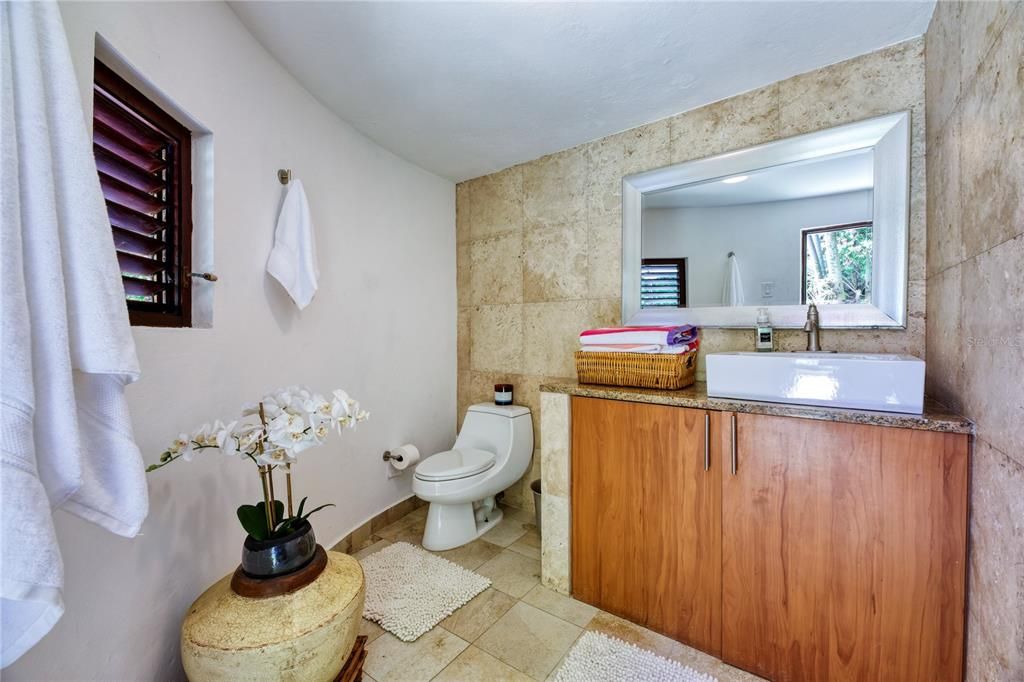 Recently Sold: $2,750,000 (3 beds, 2 baths, 0 Square Feet)