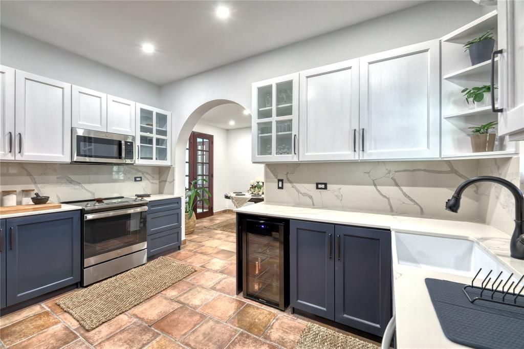 Recently Sold: $2,750,000 (3 beds, 2 baths, 0 Square Feet)