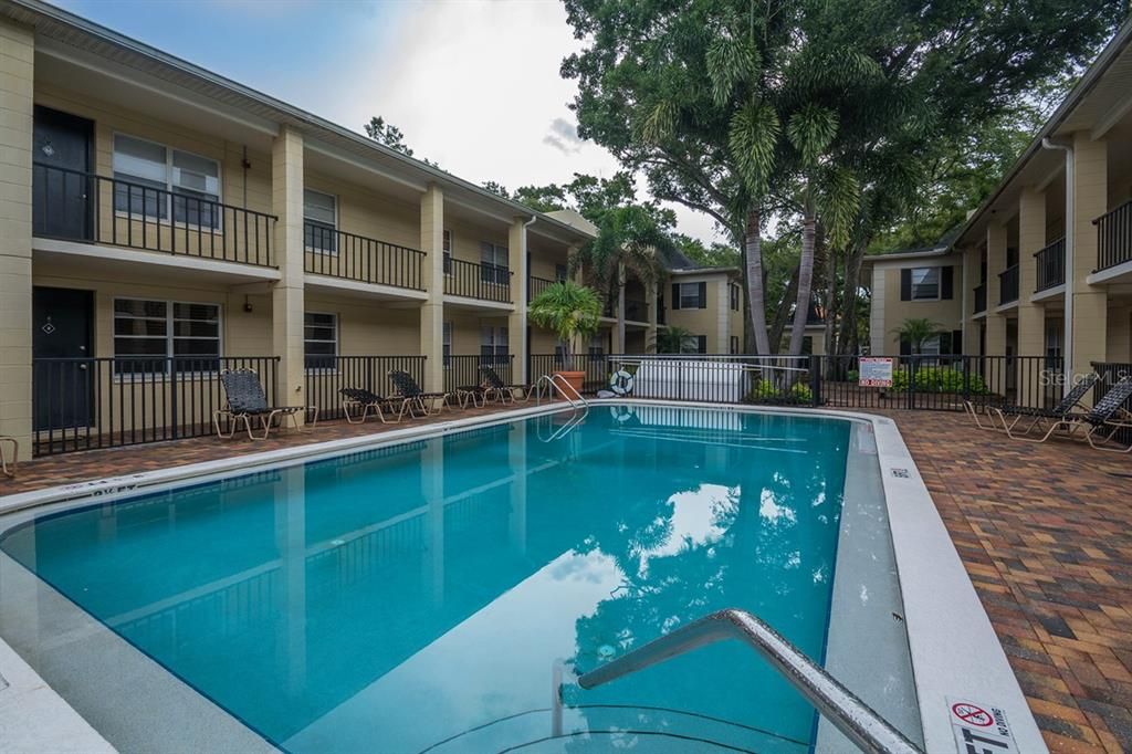 Recently Sold: $145,000 (1 beds, 1 baths, 644 Square Feet)