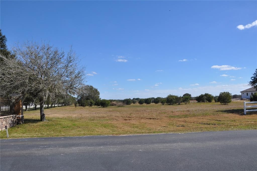 Vendido Recientemente: $299,000 (4.81 acres)