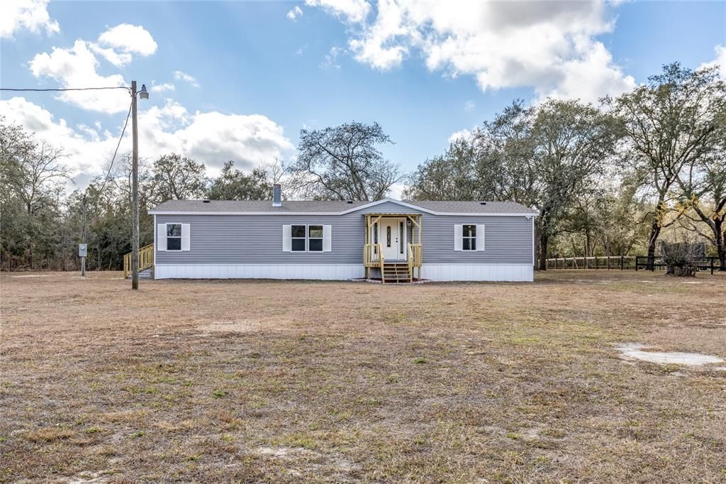 Recently Sold: $198,500 (3 beds, 2 baths, 1674 Square Feet)