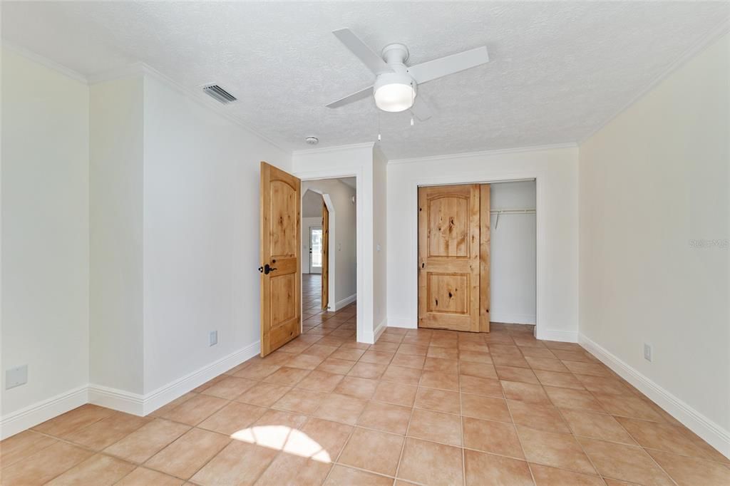 Recently Sold: $1,650,000 (3 beds, 2 baths, 3066 Square Feet)