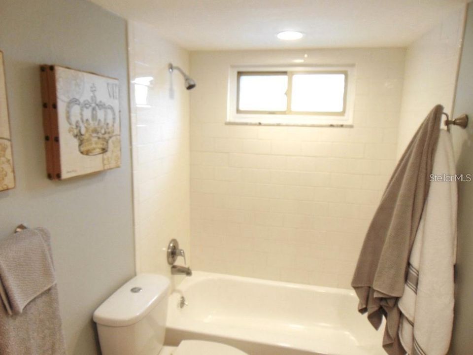 Недавно арендовано: $3,000 (4 спален, 3 ванн, 1960 Квадратных фут)