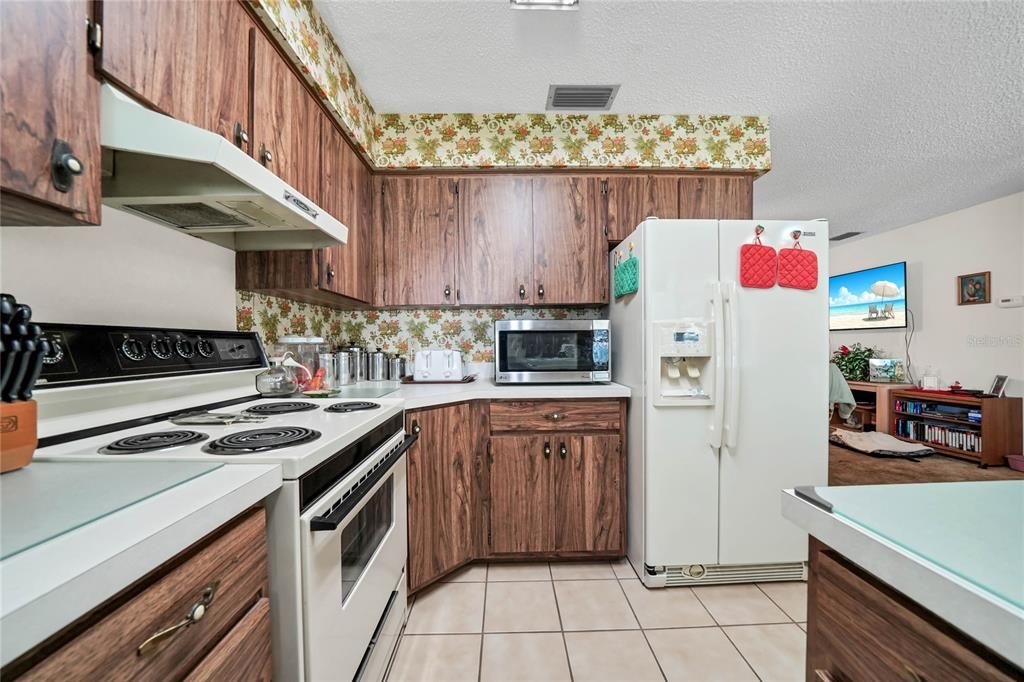 Recently Sold: $220,000 (3 beds, 1 baths, 1141 Square Feet)