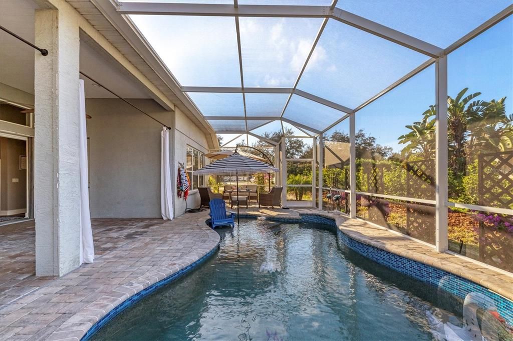 Recently Sold: $580,000 (3 beds, 2 baths, 2090 Square Feet)