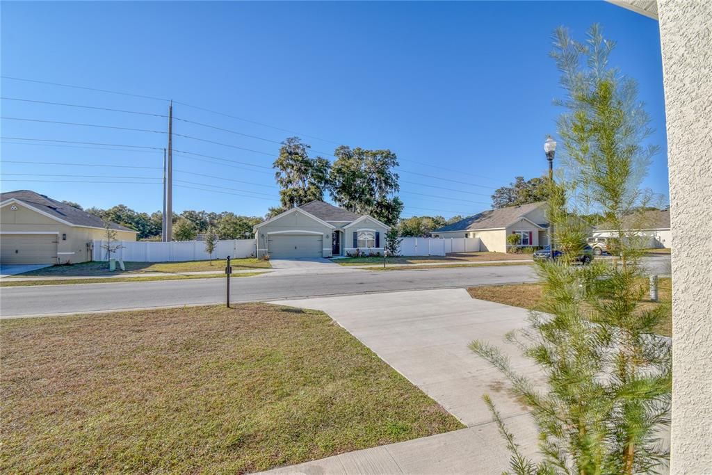 Recently Sold: $320,000 (4 beds, 2 baths, 2326 Square Feet)