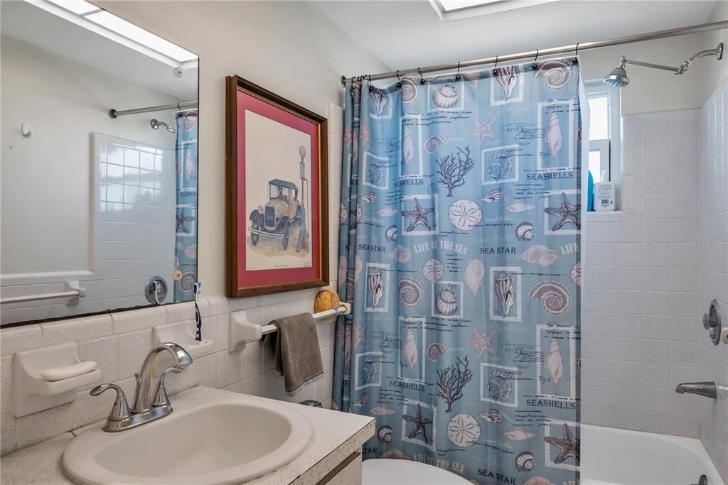 Recently Sold: $295,000 (2 beds, 2 baths, 1040 Square Feet)