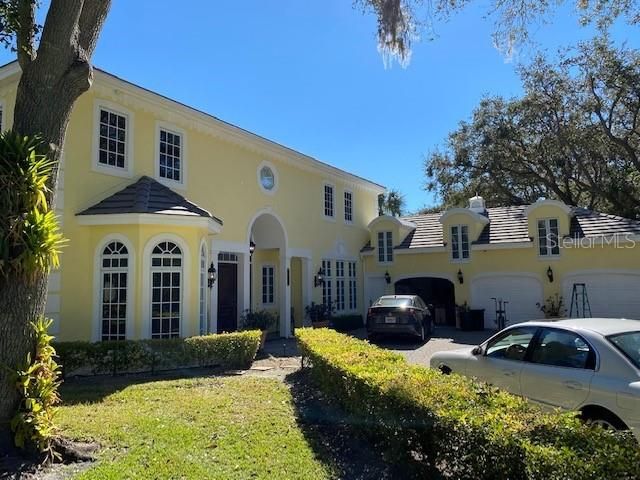 Recently Sold: $1,849,000 (3 beds, 3 baths, 4537 Square Feet)