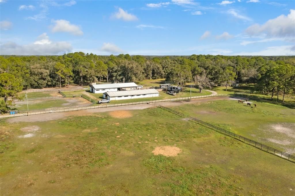 最近售出: $919,000 (5 贝兹, 3 浴室, 1926 平方英尺)