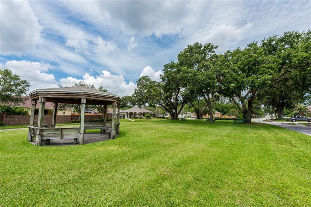 COMMUNITY GAZEBO & GREEN SPACE!