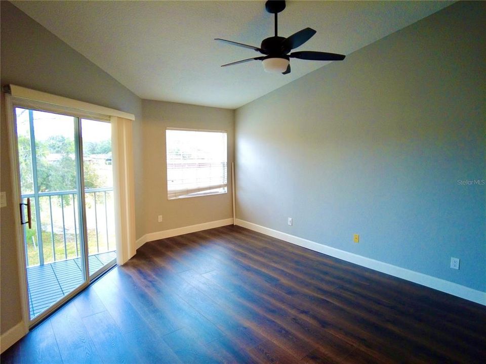 Recently Rented: $1,900 (2 beds, 2 baths, 1427 Square Feet)