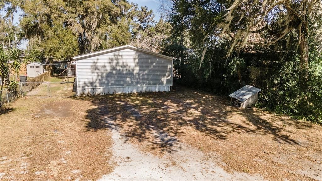 Recently Sold: $49,900 (3 beds, 2 baths, 1344 Square Feet)