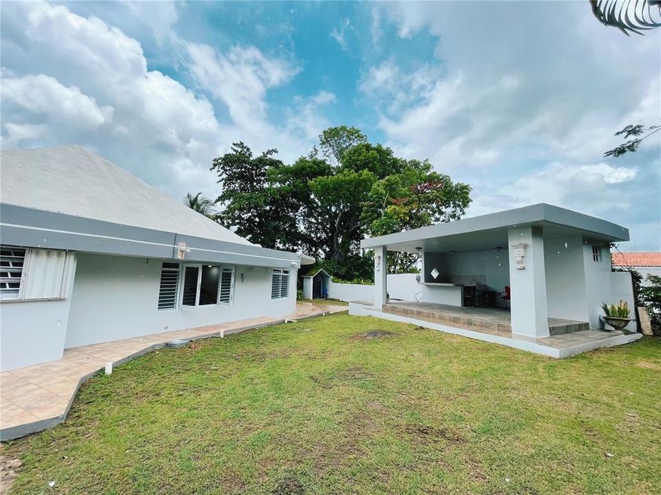 Vendido Recientemente: $685,000 (5 camas, 4 baños, 2790 Pies cuadrados)