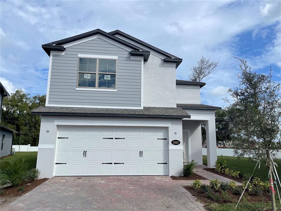 Recently Sold: $443,840 (3 beds, 2 baths, 2433 Square Feet)