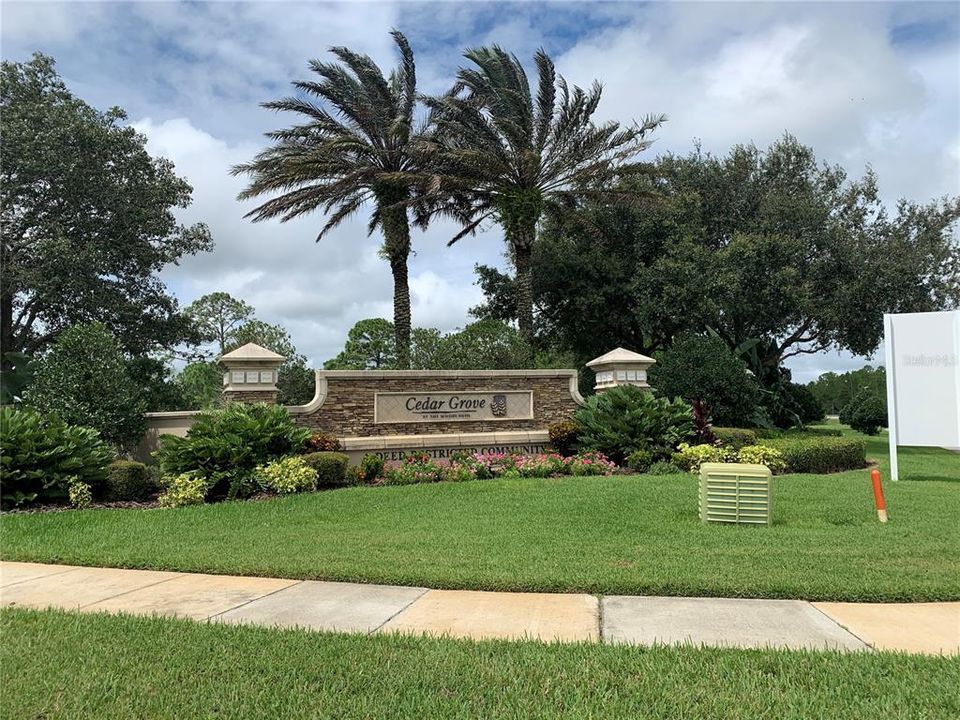 Recently Rented: $2,700 (3 beds, 2 baths, 1955 Square Feet)