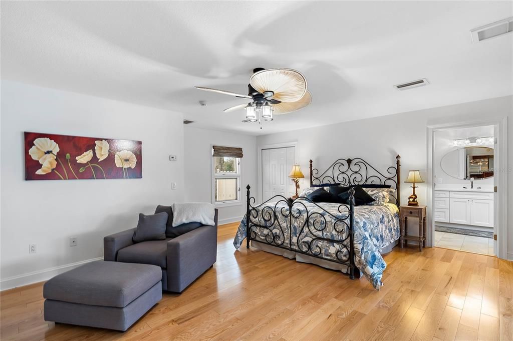 2nd Master Bedroom Sitting Area