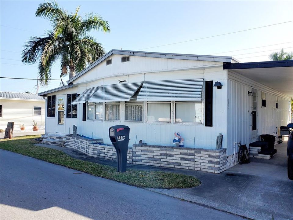 Recently Sold: $159,000 (2 beds, 2 baths, 1056 Square Feet)