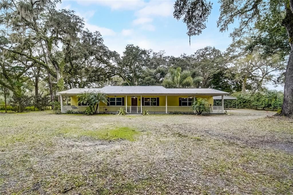 Recently Sold: $450,000 (4 beds, 2 baths, 1928 Square Feet)