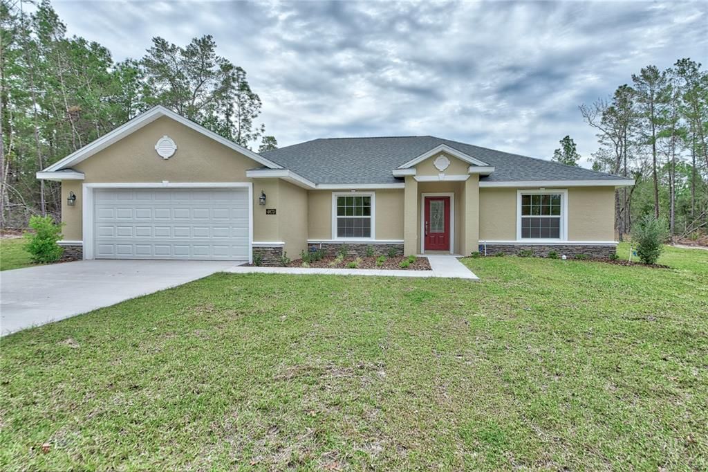 Recently Sold: $358,900 (4 beds, 2 baths, 2043 Square Feet)