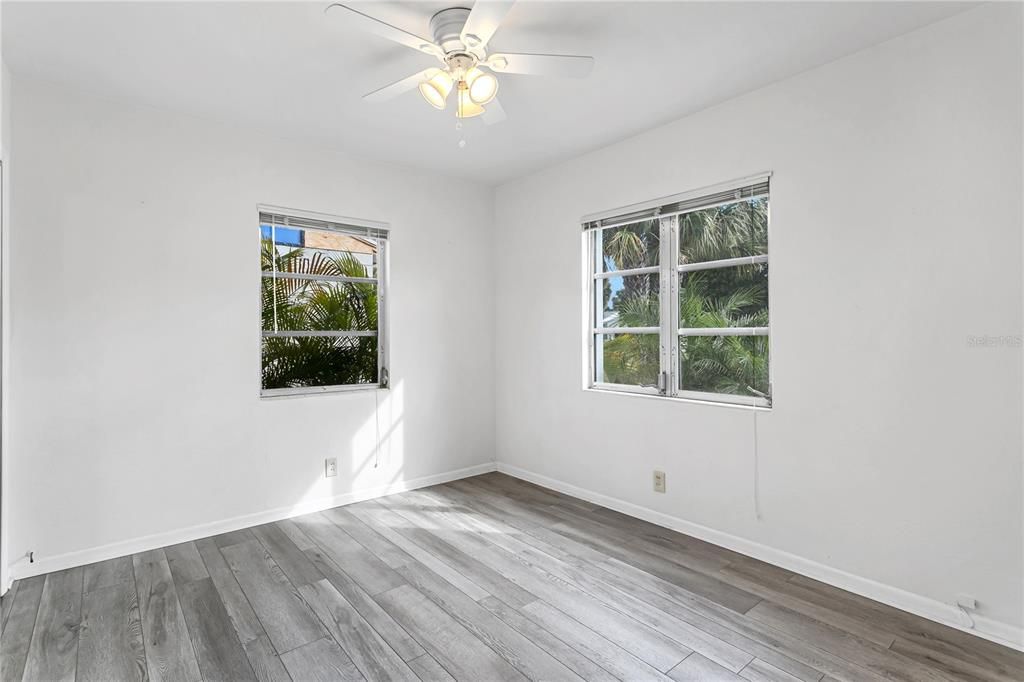 Recently Sold: $625,000 (3 beds, 1 baths, 1282 Square Feet)