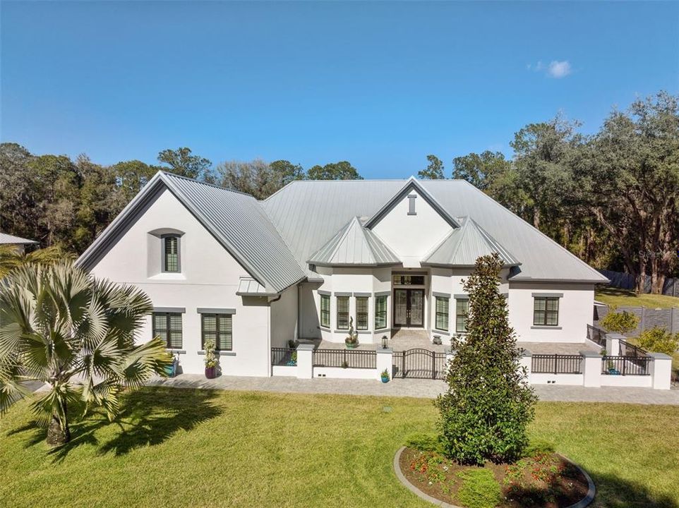 Recently Sold: $2,200,000 (4 beds, 4 baths, 5009 Square Feet)