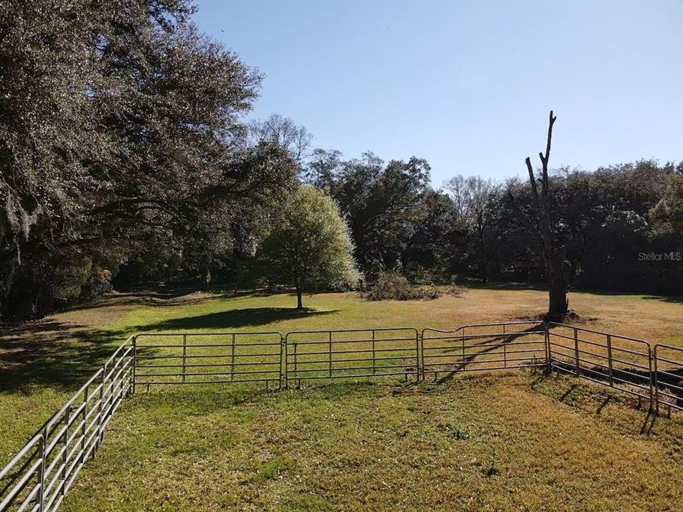 На продажу: $850,000 (3 спален, 2 ванн, 1811 Квадратных фут)