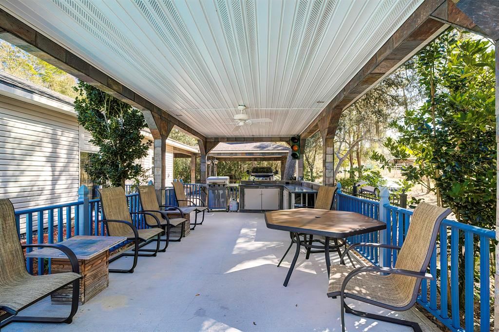 Recently Sold: $425,000 (3 beds, 1 baths, 1897 Square Feet)