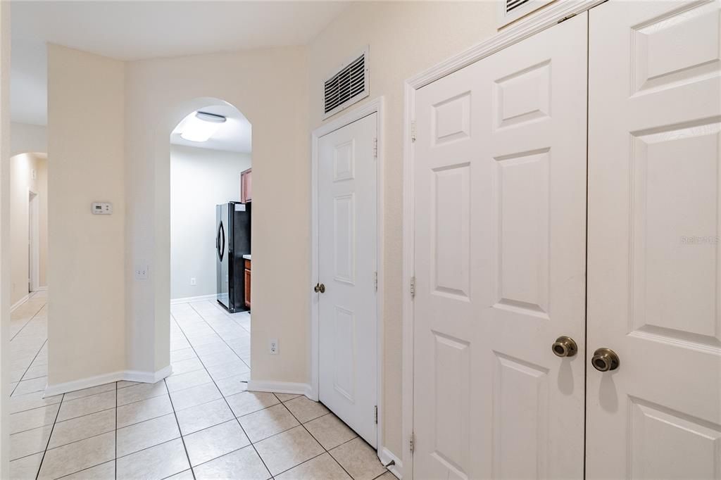 Recently Sold: $220,000 (3 beds, 2 baths, 1408 Square Feet)