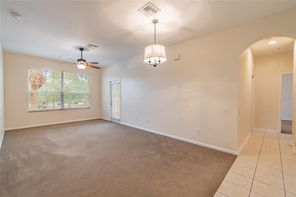 Recently Sold: $220,000 (3 beds, 2 baths, 1408 Square Feet)