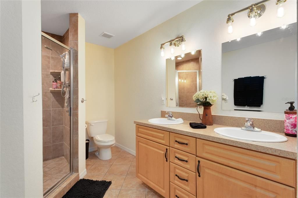 Master Bath #2, Dual Sinks, perfect for visiting families!