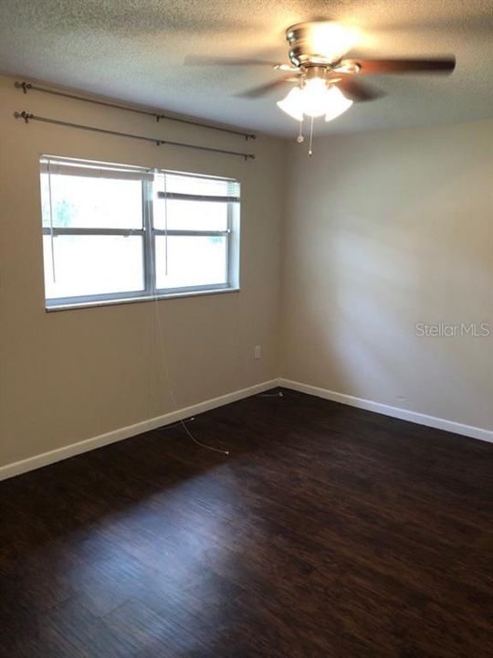 Recently Rented: $1,150 (1 beds, 1 baths, 979 Square Feet)