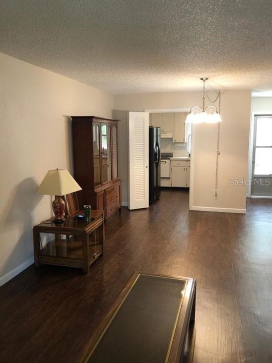 Recently Rented: $1,150 (1 beds, 1 baths, 979 Square Feet)