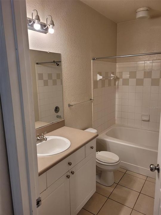 Недавно арендовано: $1,295 (1 спален, 1 ванн, 813 Квадратных фут)