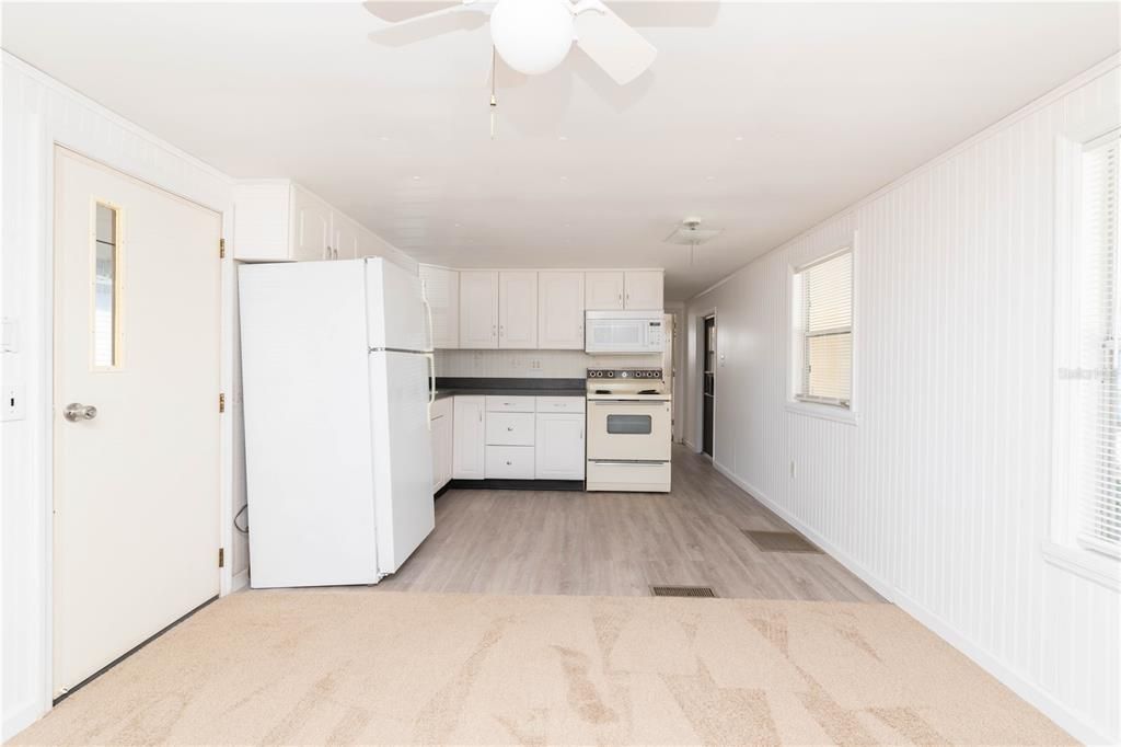 Recently Sold: $79,900 (1 beds, 1 baths, 432 Square Feet)
