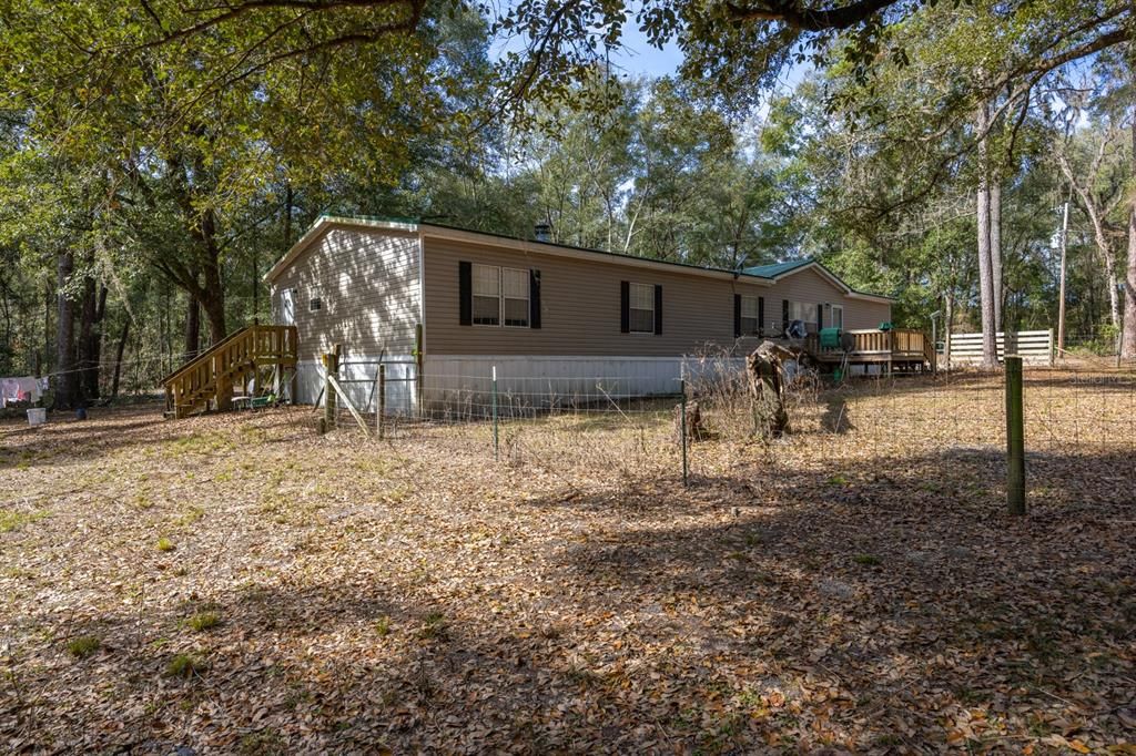 Recently Sold: $220,000 (4 beds, 3 baths, 2280 Square Feet)