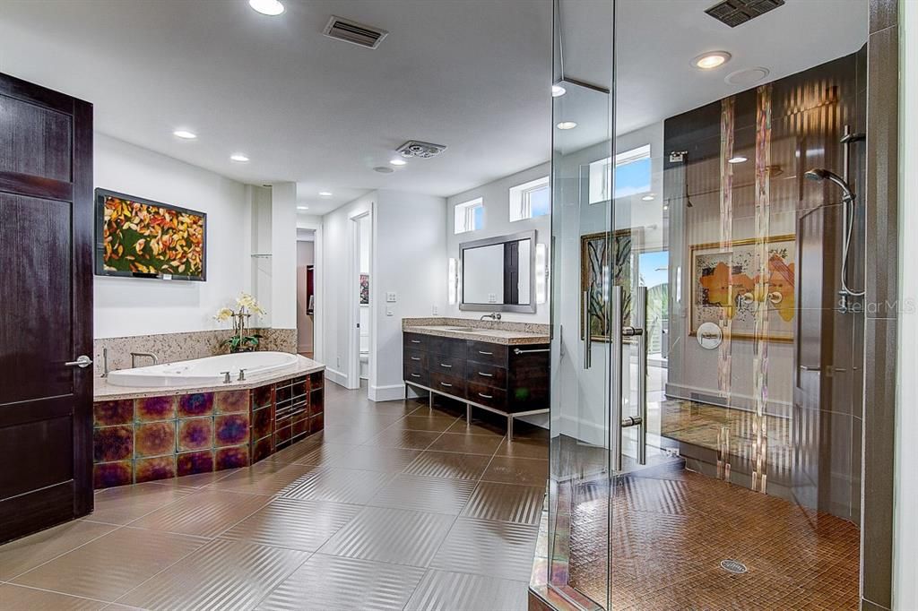 Недавно продано: $2,600,000 (3 спален, 4 ванн, 4651 Квадратных фут)